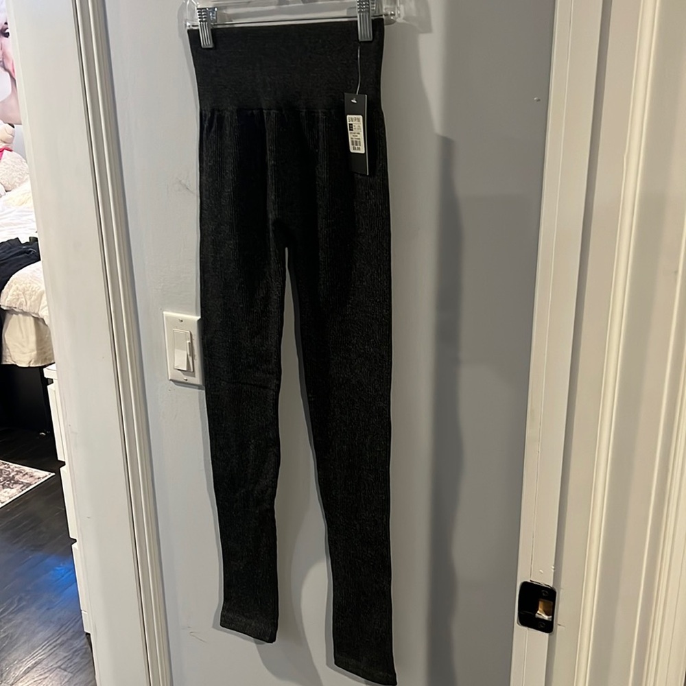 Waist shaping leggings